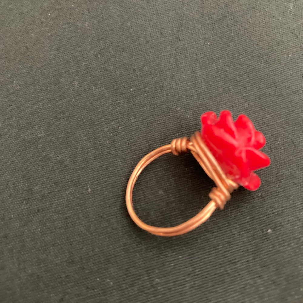 Red and Brown Rose Ring with Artistic Design